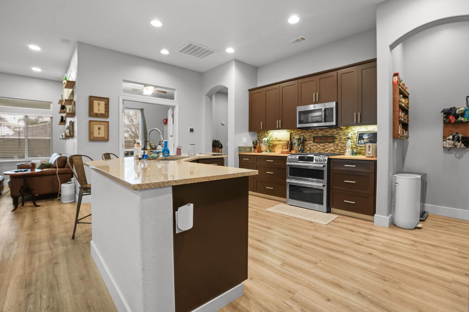 2930 Mineshaft Ct, Riverbank, CA 95367