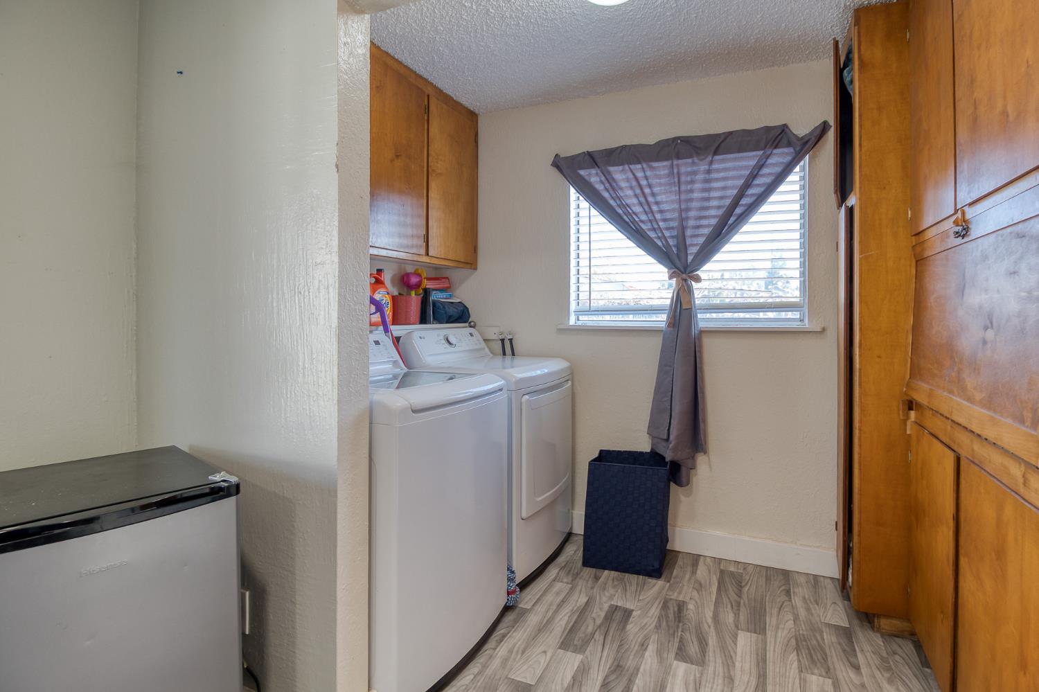 13301 Bentley St, Waterford, CA 95386