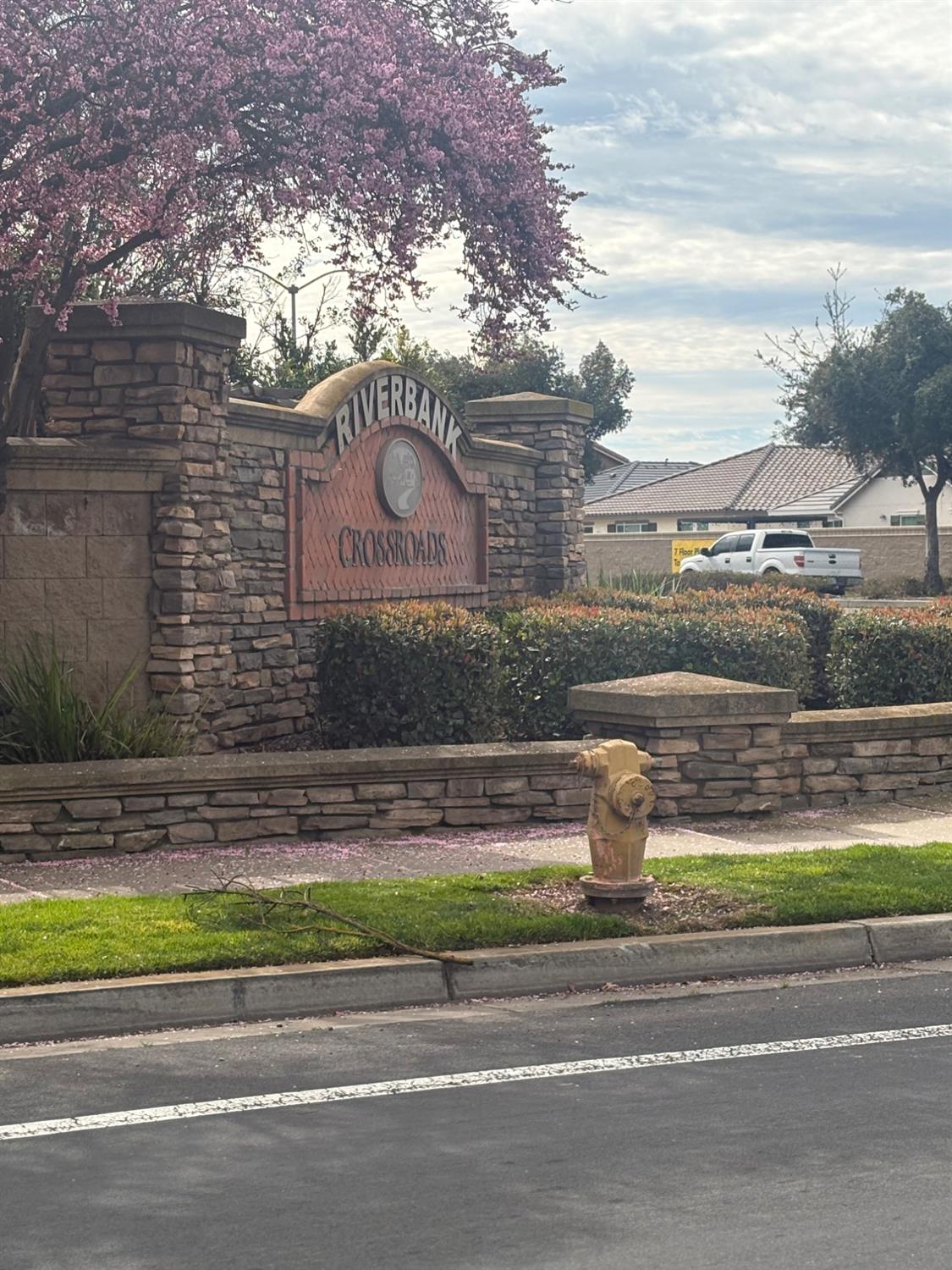 2260 Gallery Dr, Riverbank, CA 95367