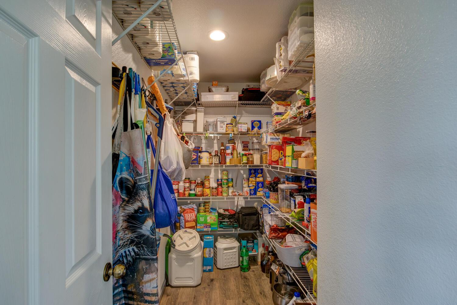 9212 Banderilla Dr, La Grange, CA 95329