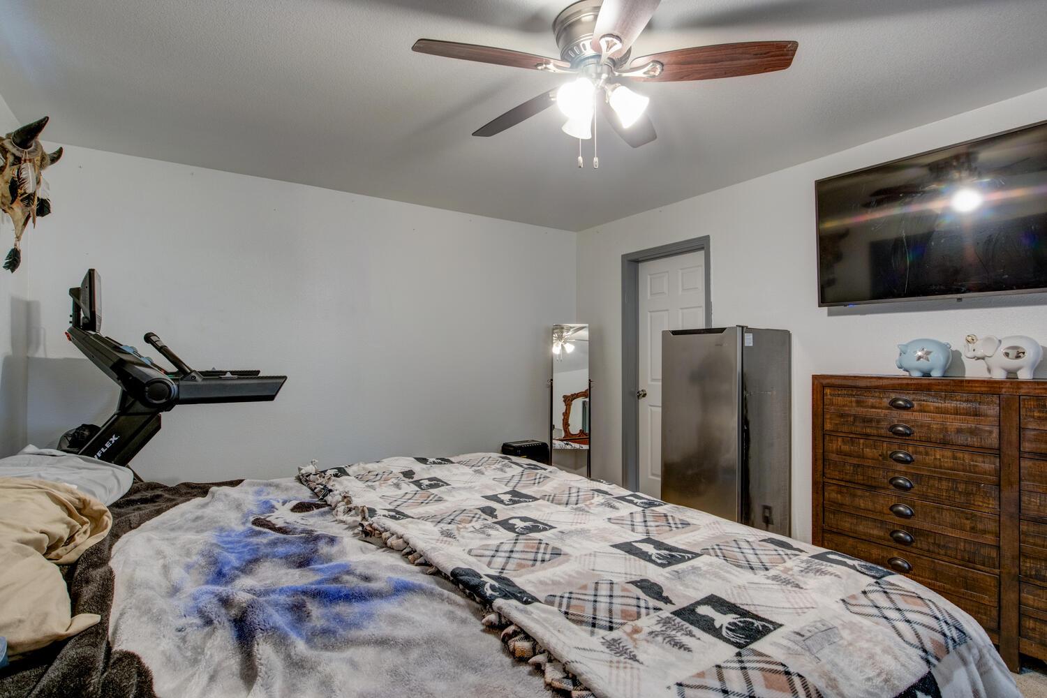 9212 Banderilla Dr, La Grange, CA 95329