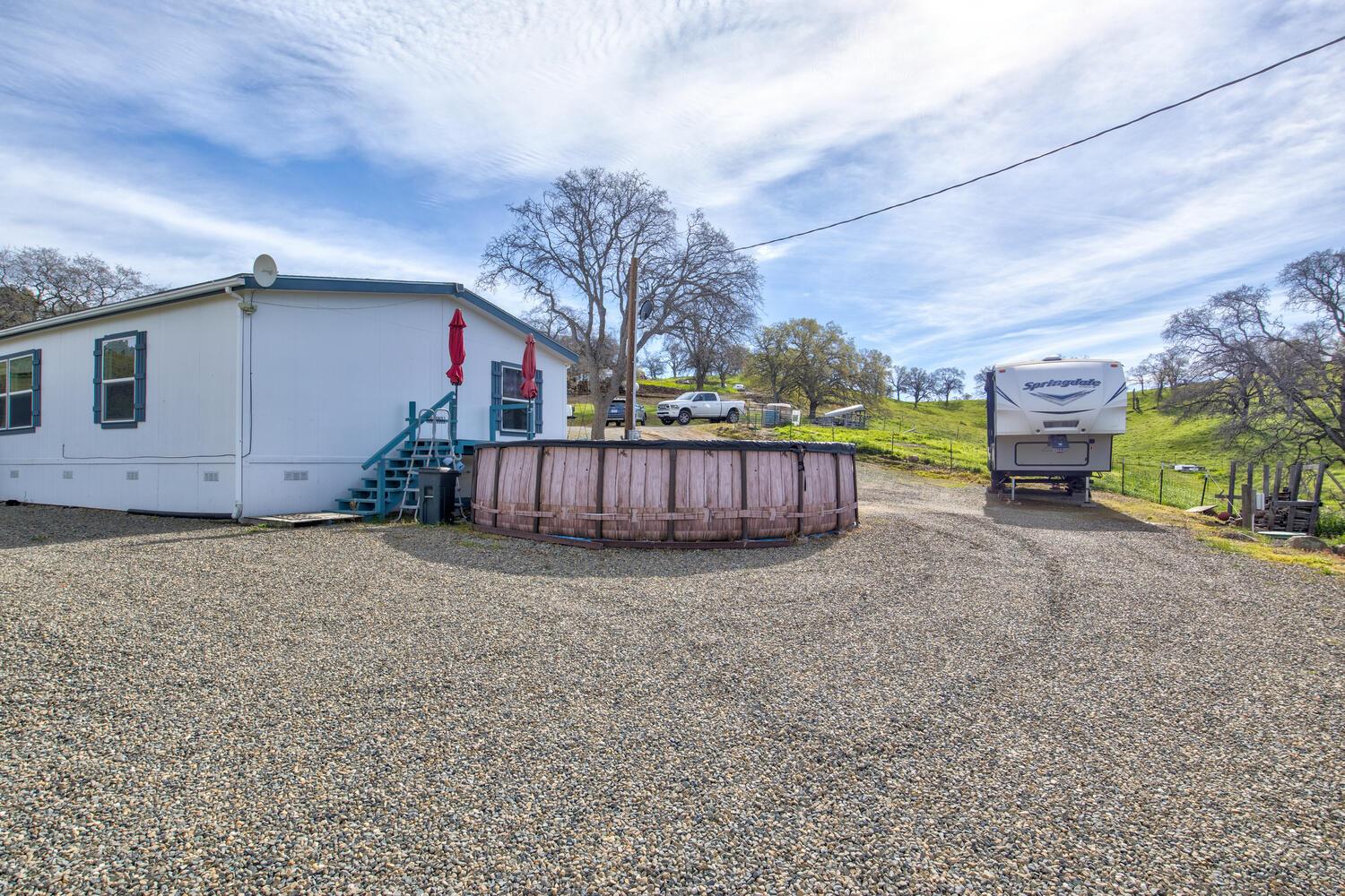 9212 Banderilla Dr, La Grange, CA 95329