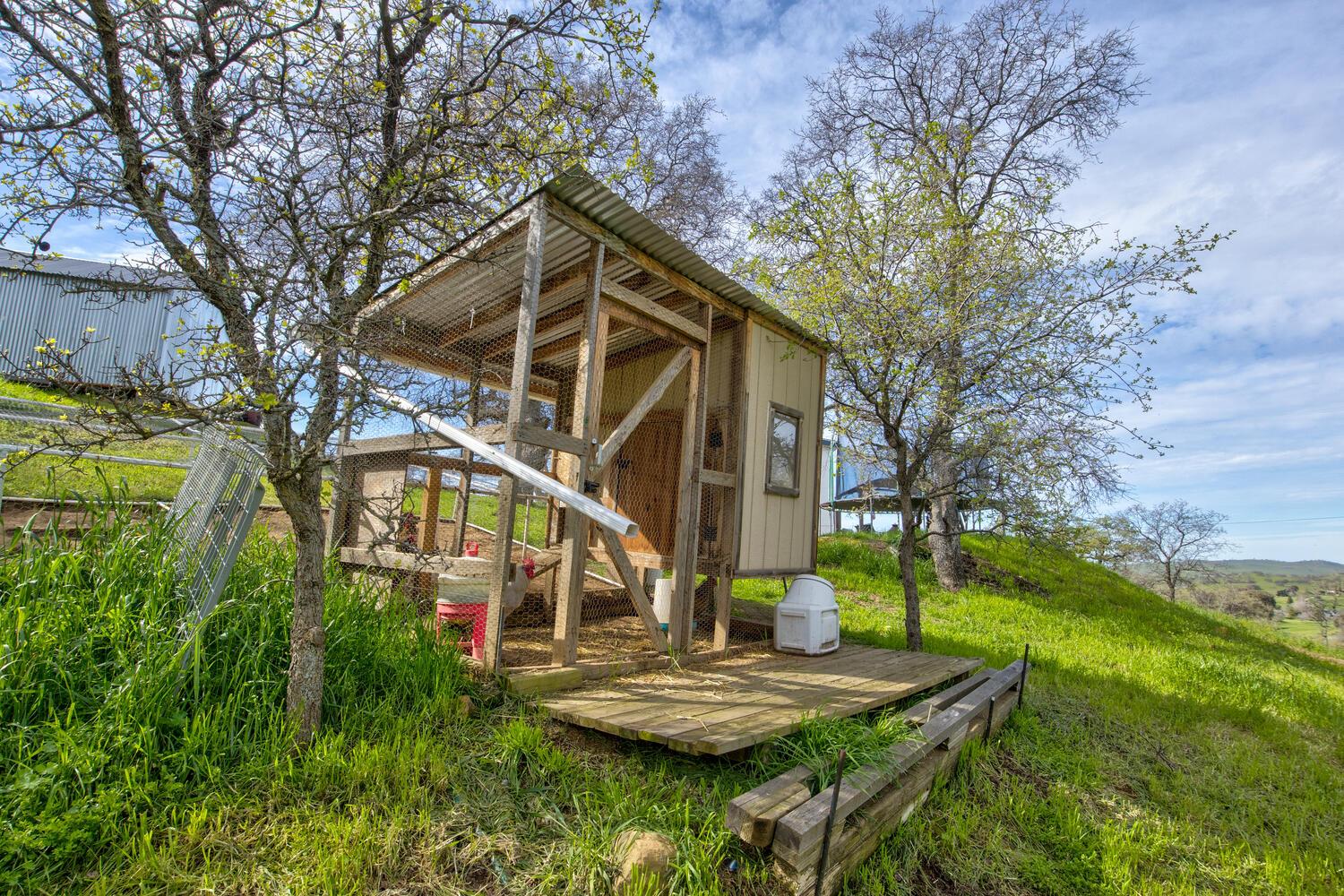 9212 Banderilla Dr, La Grange, CA 95329