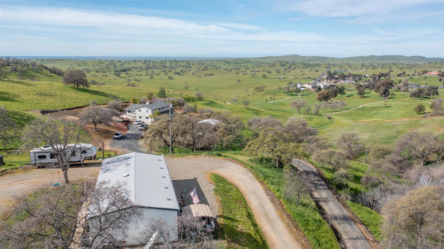 9212 Banderilla Dr, La Grange, CA 95329