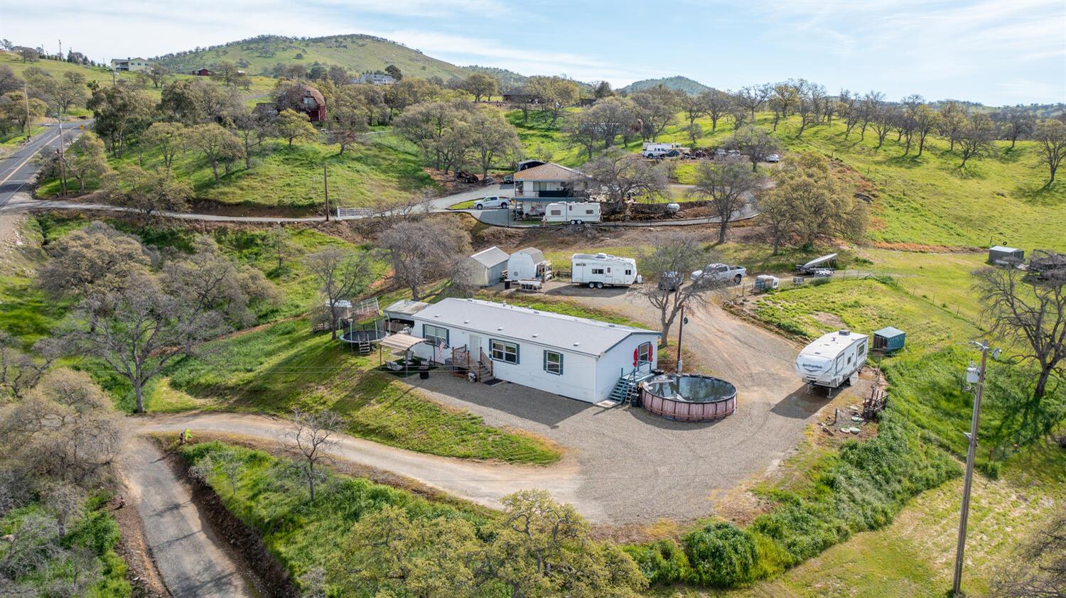 9212 Banderilla Dr, La Grange, CA 95329