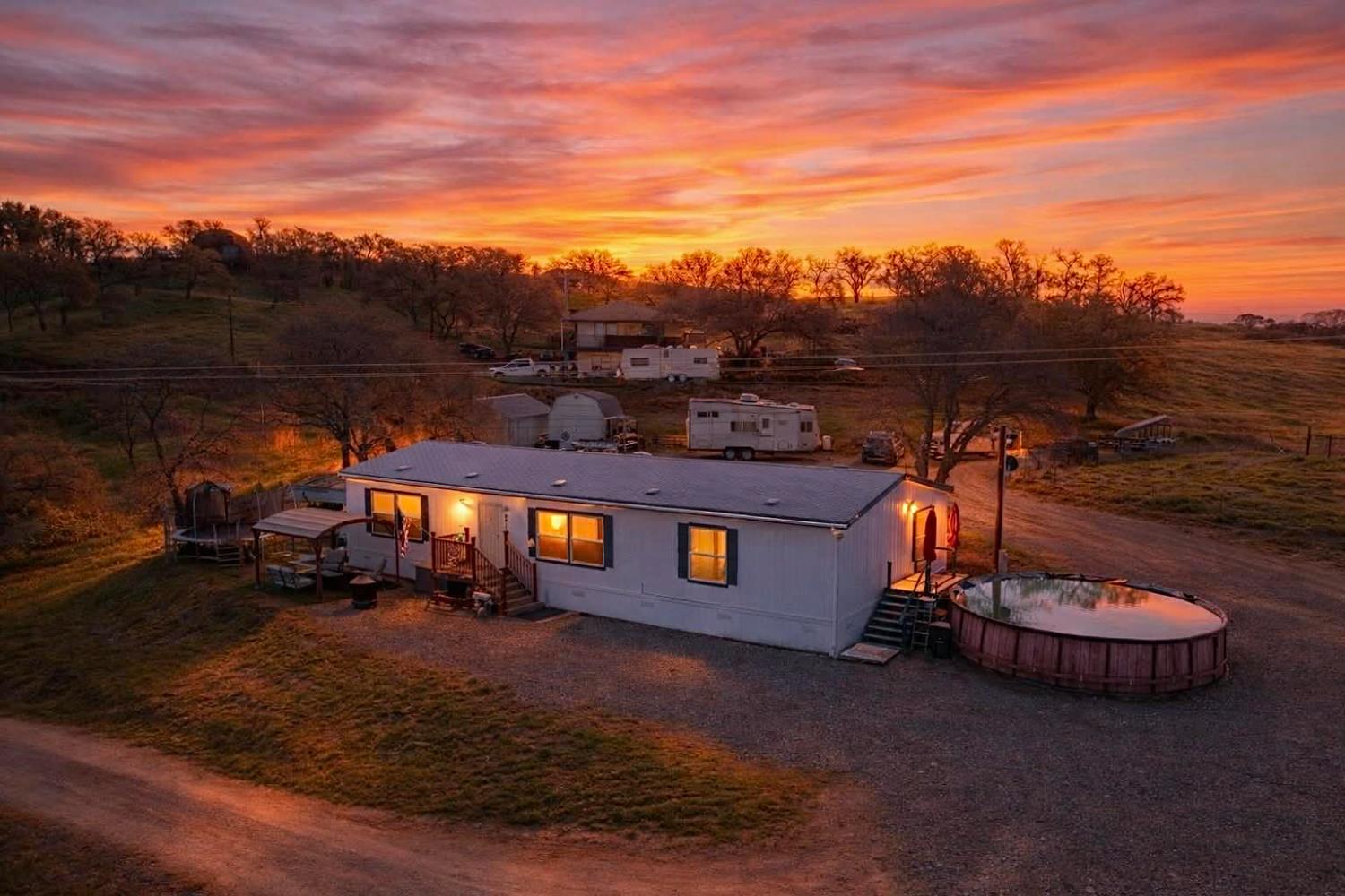 9212 Banderilla Dr, La Grange, CA 95329