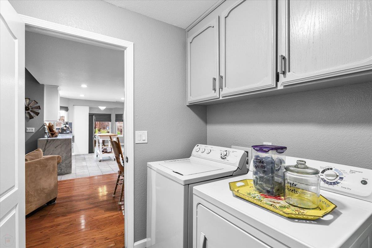 1555 Sand Ln, Manteca, CA 95337