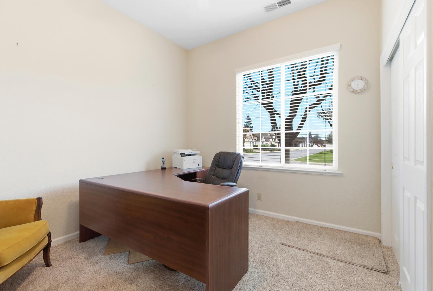 1800 Hemstead Ct, Modesto, CA 95355