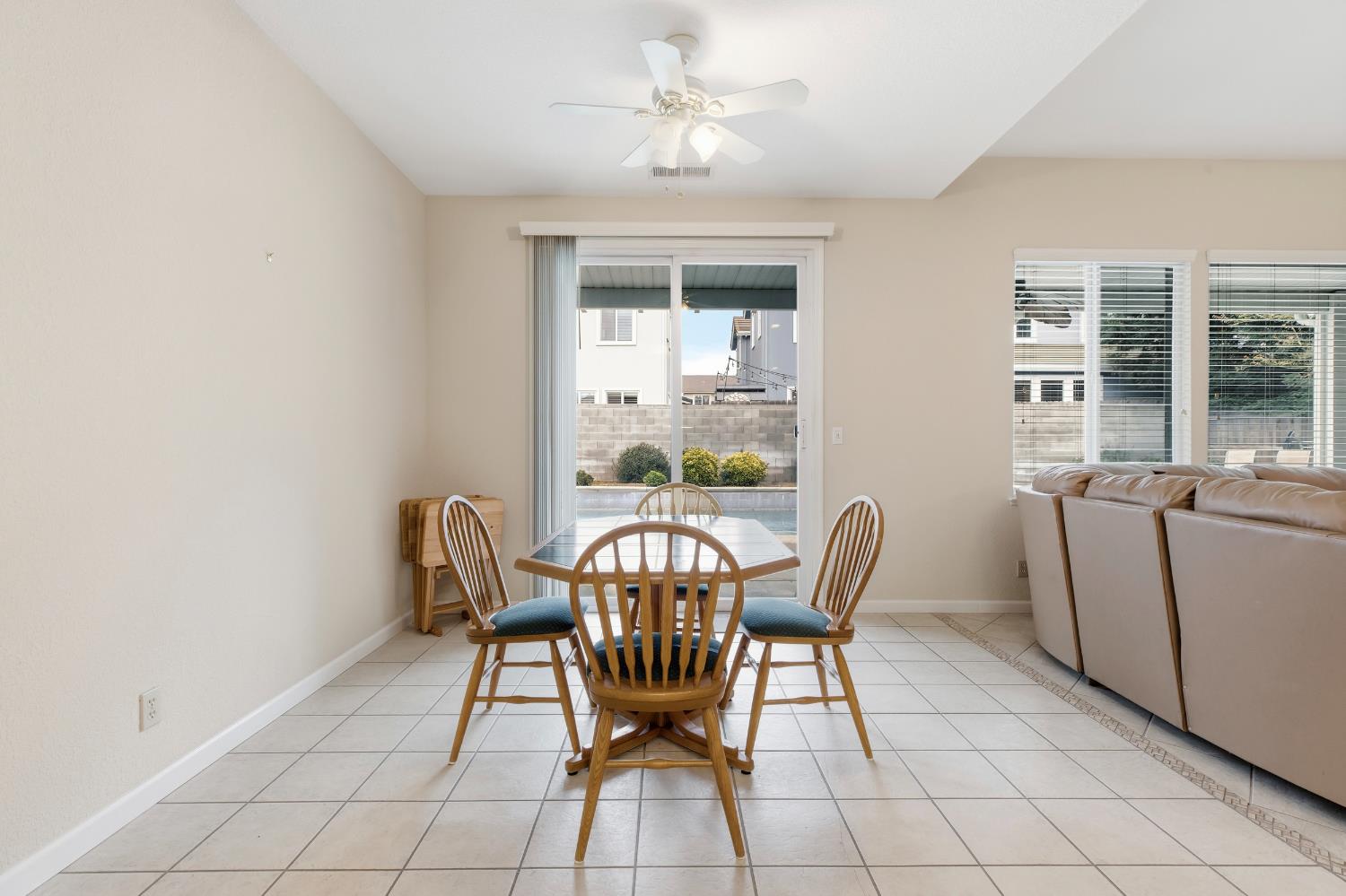 1800 Hemstead Ct, Modesto, CA 95355