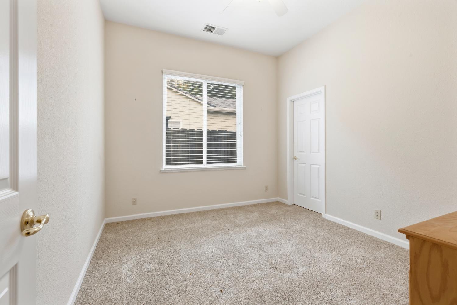 1800 Hemstead Ct, Modesto, CA 95355