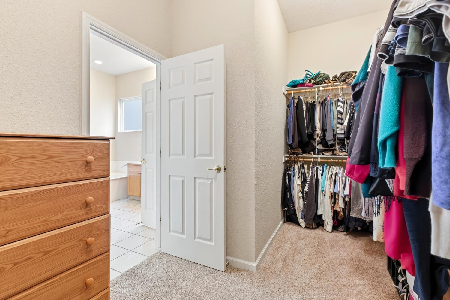 1800 Hemstead Ct, Modesto, CA 95355