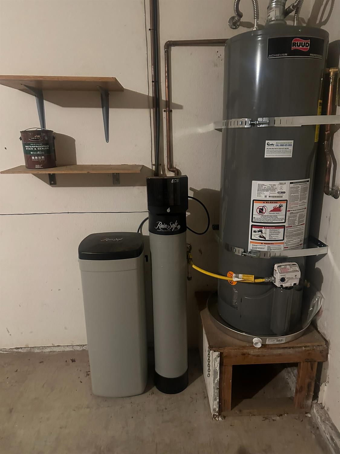 6054 Kasper Dr, Riverbank, CA 95367