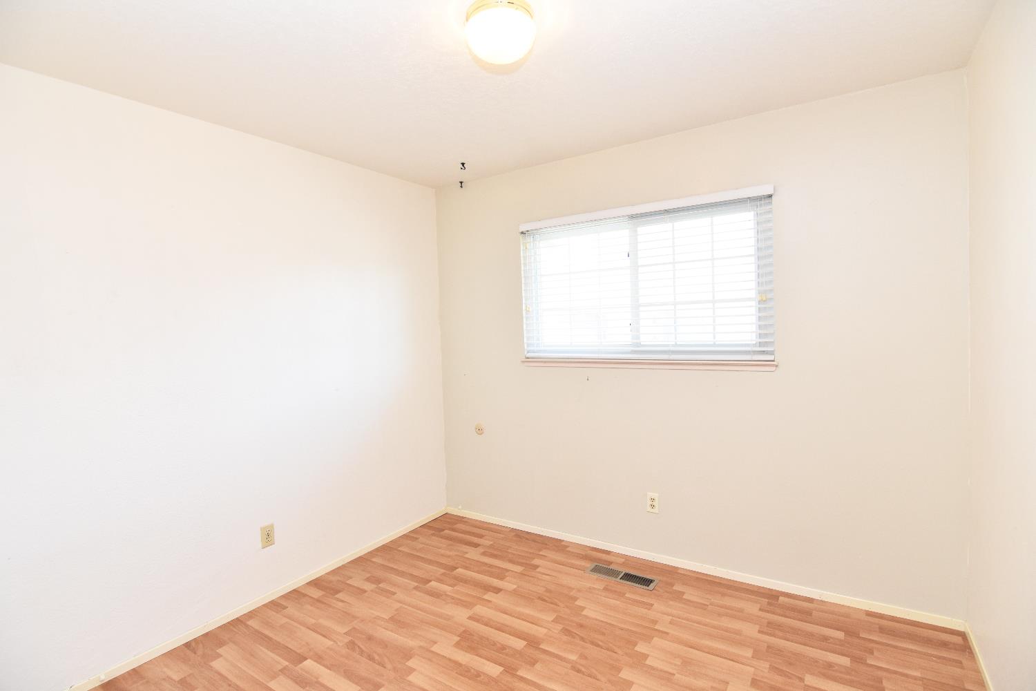 425 Corello St, Turlock, CA 95380