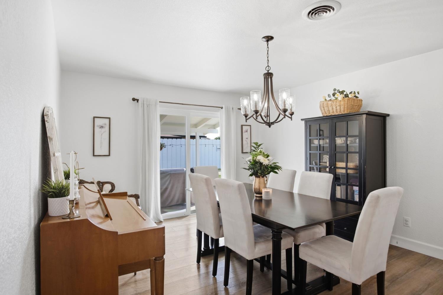 8232 Shoreen St, Hilmar, CA 95324