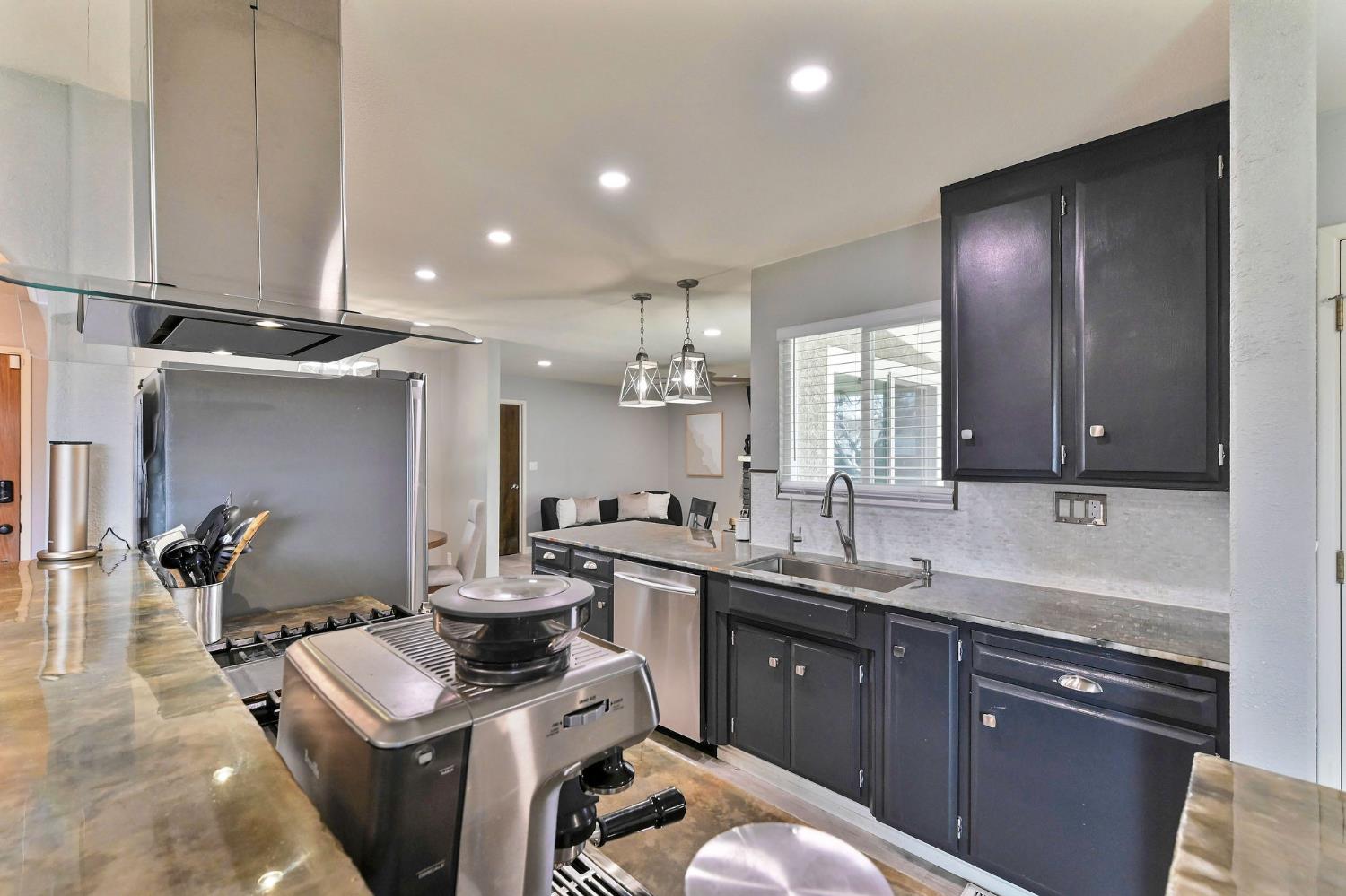 1509 Duportail Ave, Modesto, CA 95355