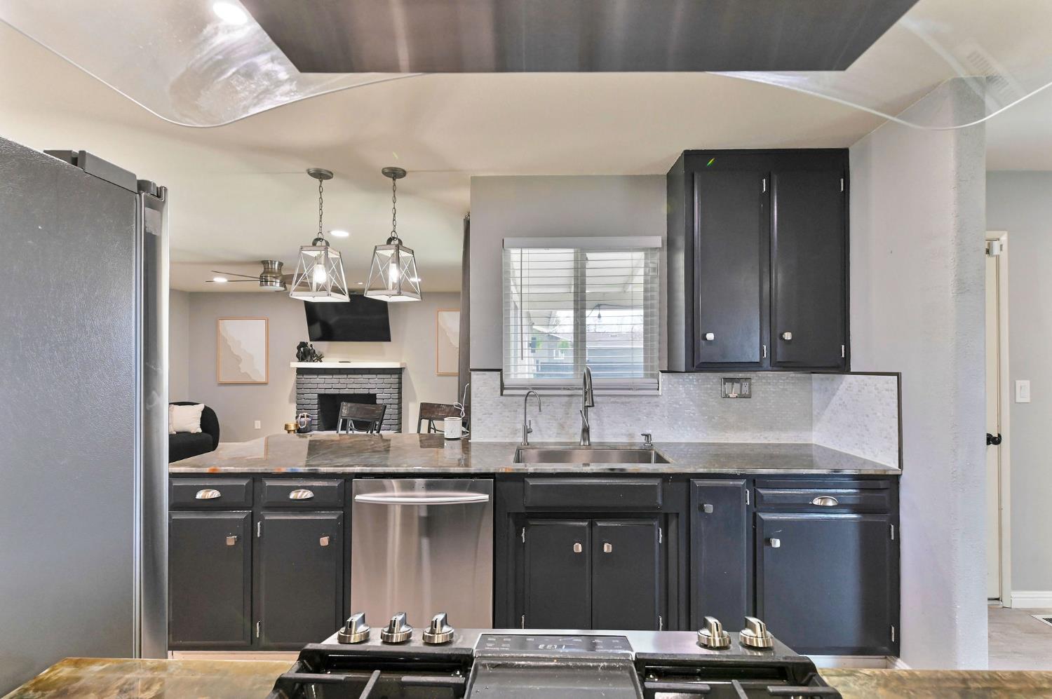 1509 Duportail Ave, Modesto, CA 95355