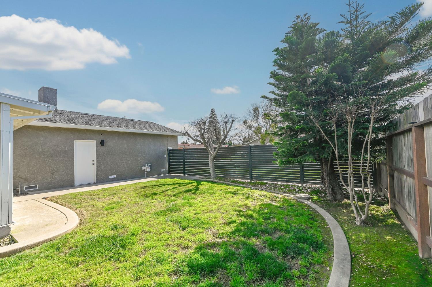 1509 Duportail Ave, Modesto, CA 95355