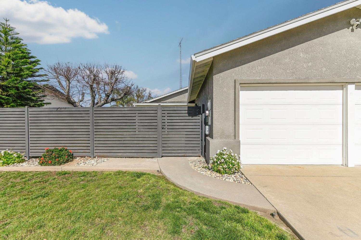 1509 Duportail Ave, Modesto, CA 95355