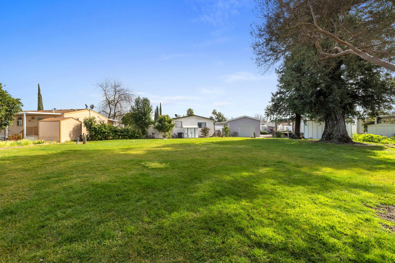 2621 Prescott Rd #79, Modesto, CA 95350