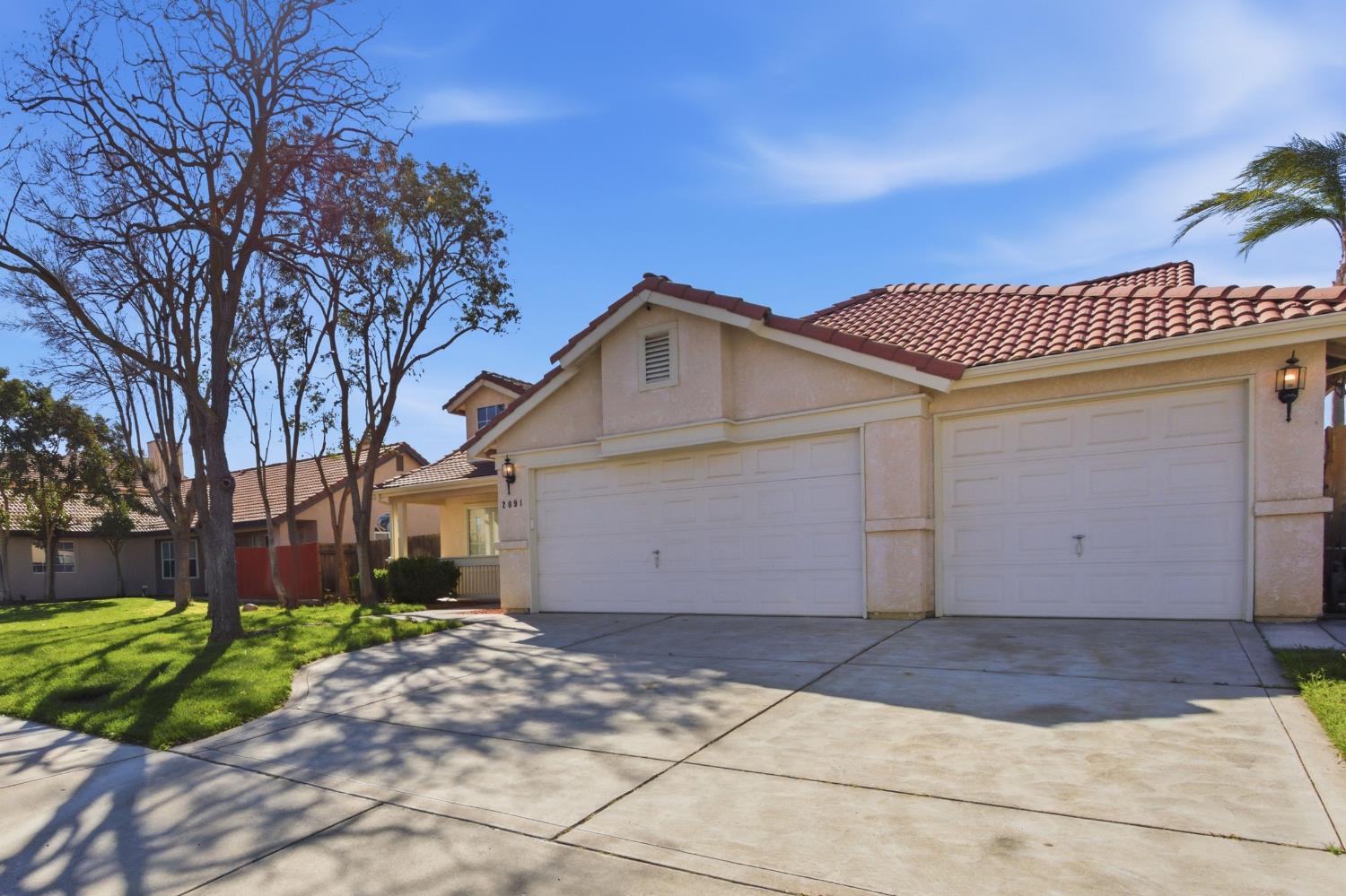 2091 Hastings Dr, Los Banos, CA 93635