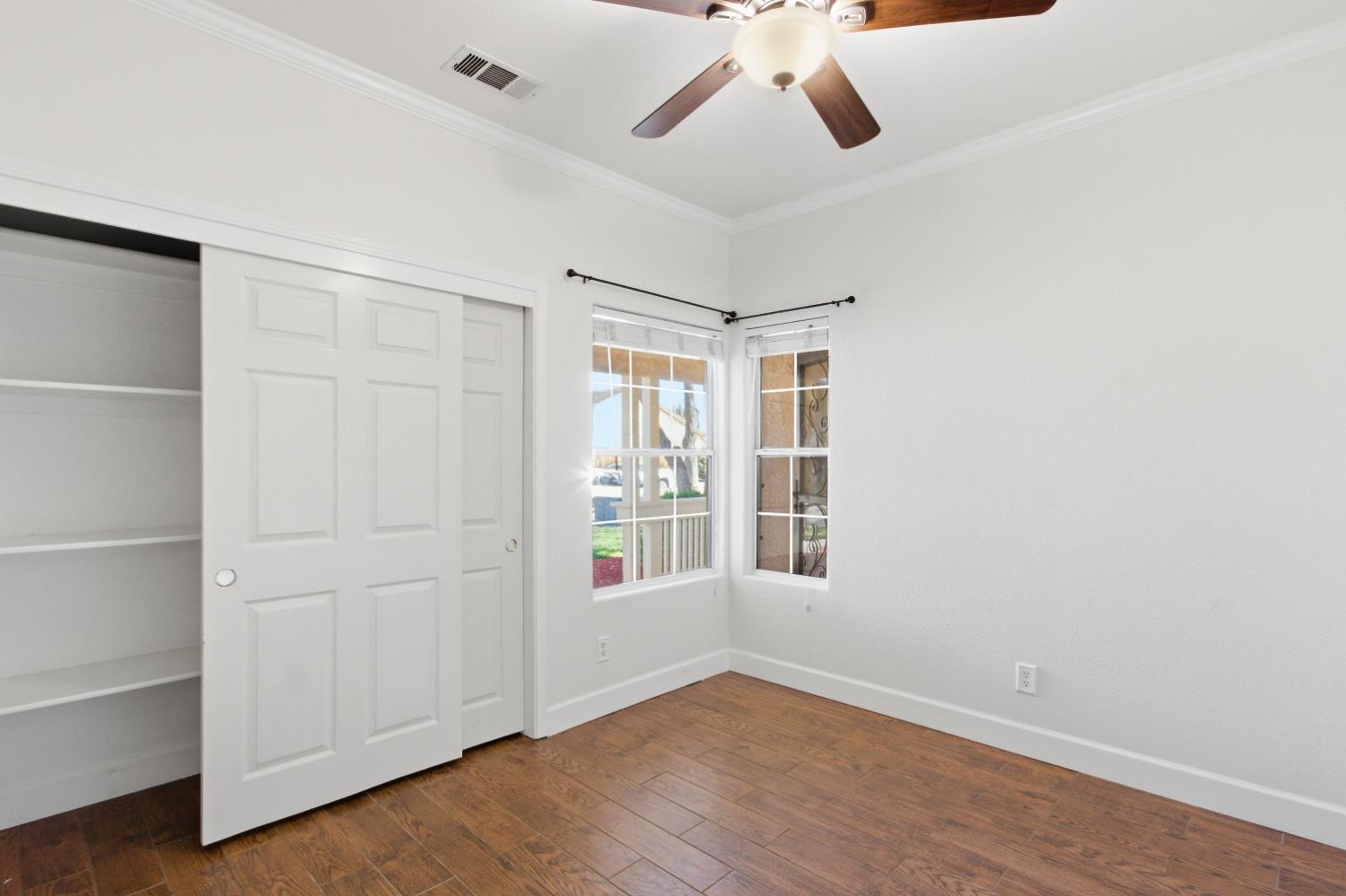 2091 Hastings Dr, Los Banos, CA 93635