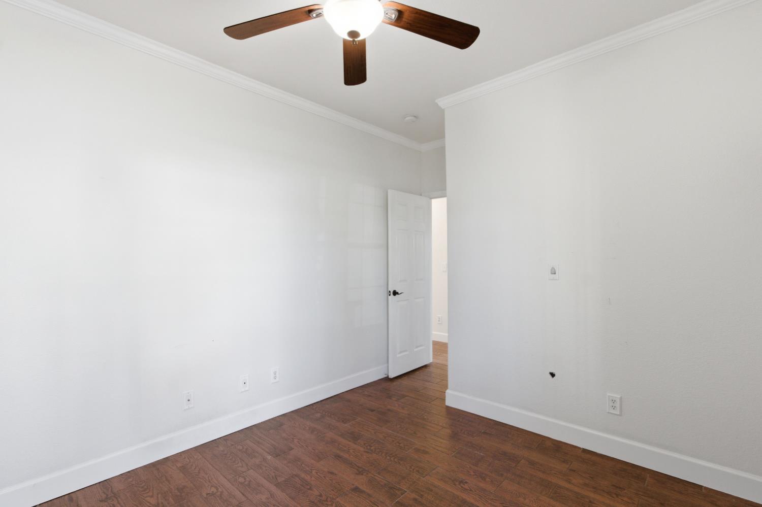 2091 Hastings Dr, Los Banos, CA 93635