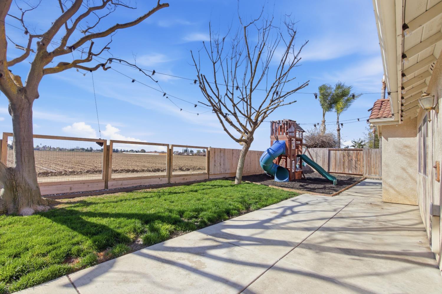 2091 Hastings Dr, Los Banos, CA 93635