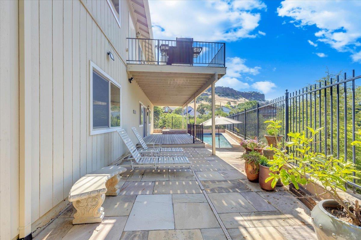 509 Indian Hill Rd, Copperopolis, CA 95228