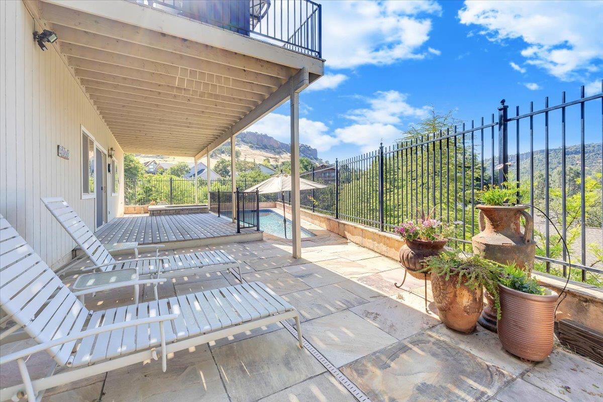 509 Indian Hill Rd, Copperopolis, CA 95228