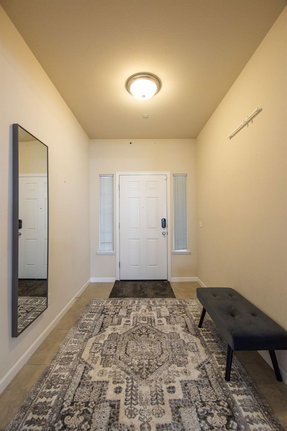 1536 Vandalay Dr, Ceres, CA 95307