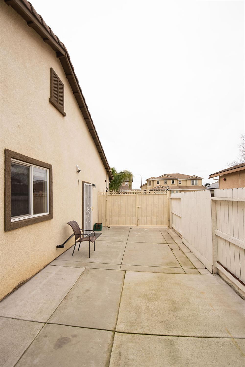 1536 Vandalay Dr, Ceres, CA 95307