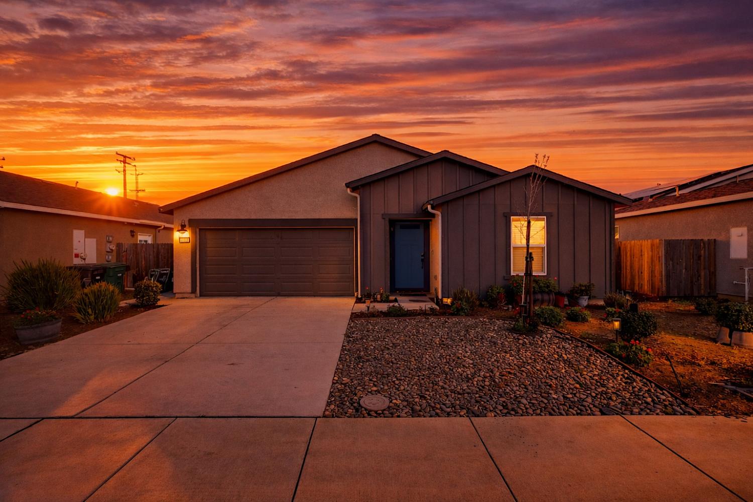 12011 Reid Ct, Waterford, CA 95386