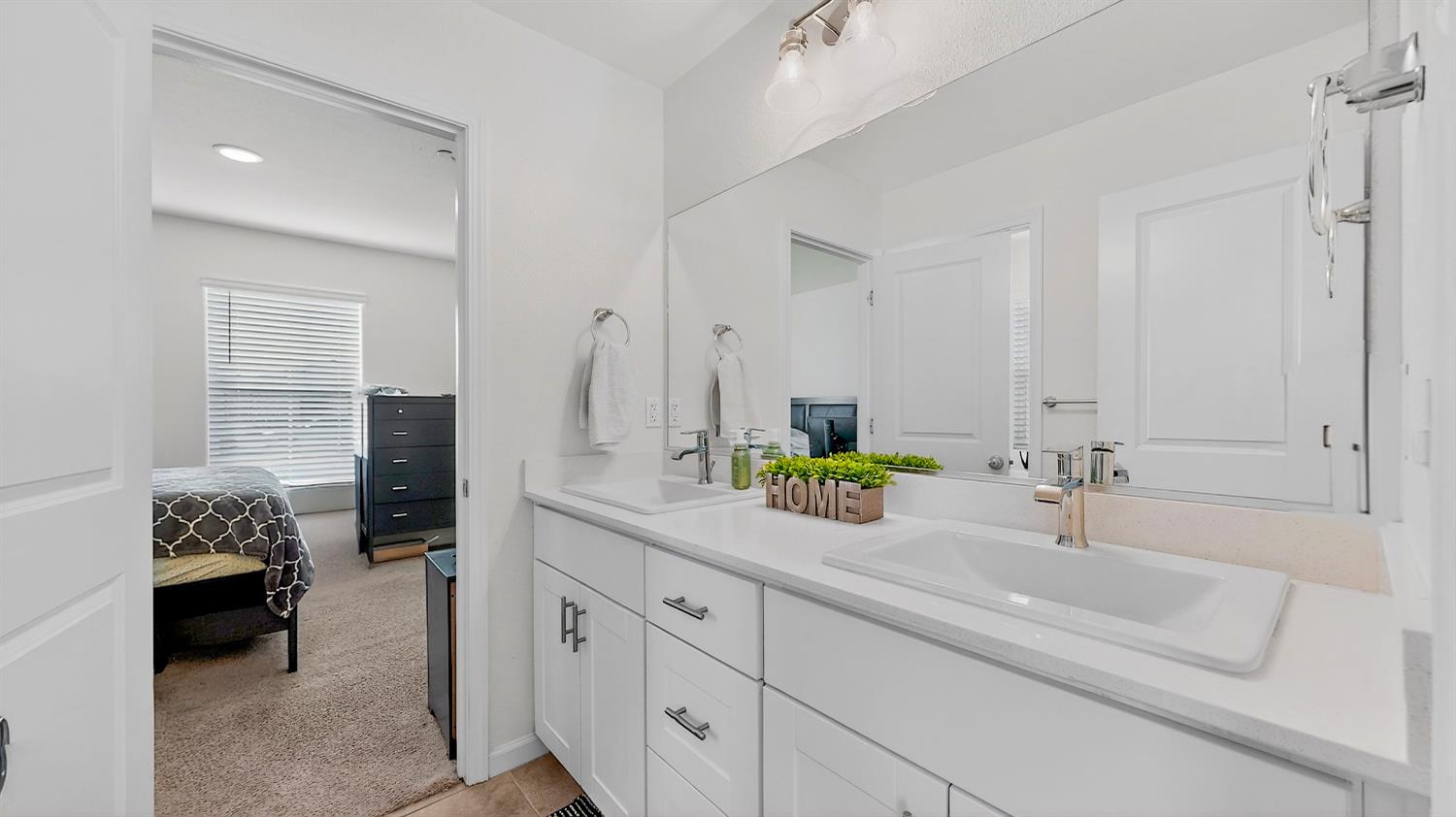 12011 Reid Ct, Waterford, CA 95386