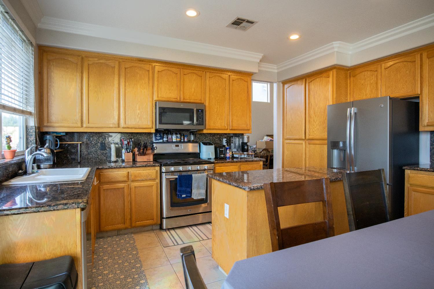 1588 Hastings Dr, Manteca, CA 95336