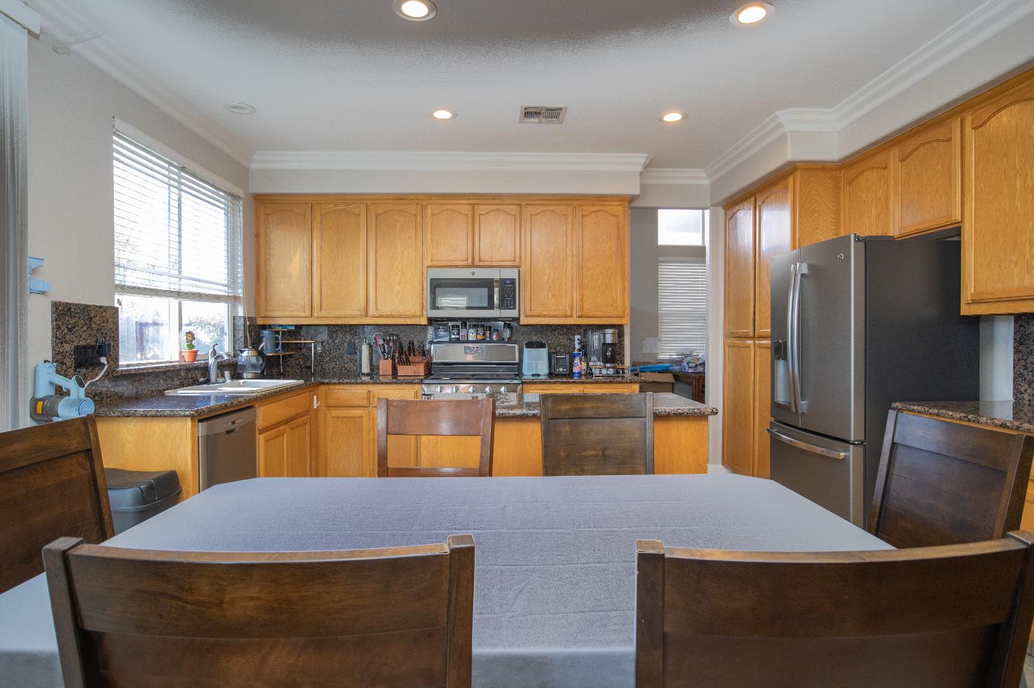 1588 Hastings Dr, Manteca, CA 95336