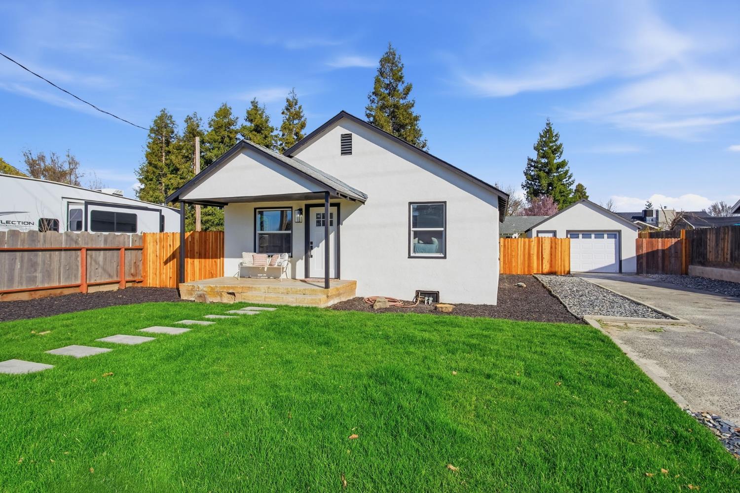 2521 East Ave, Turlock, CA 95380