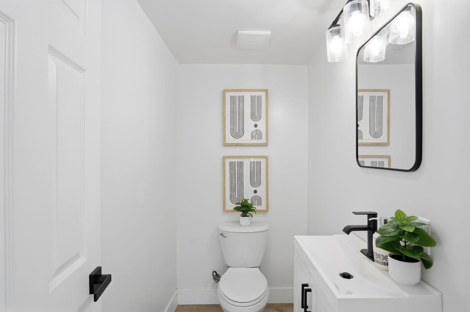 2521 East Ave, Turlock, CA 95380