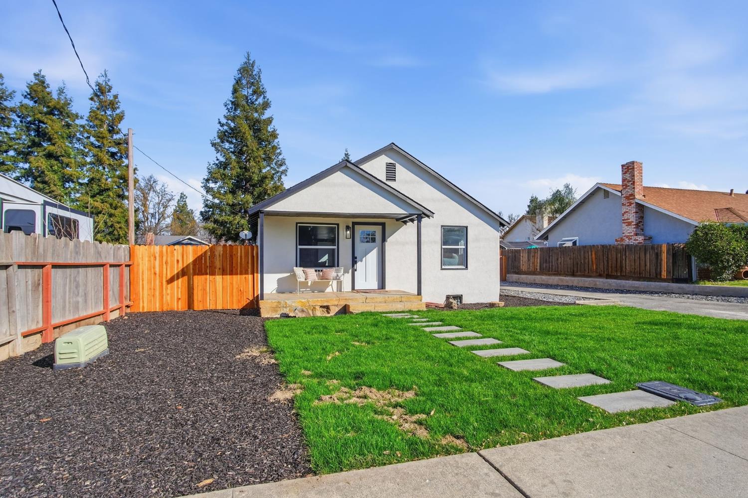 2521 East Ave, Turlock, CA 95380