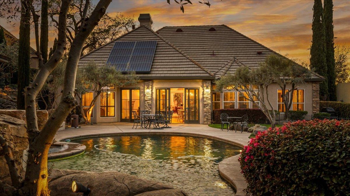 9904 Fox Borough Dr, Oakdale, CA 95361