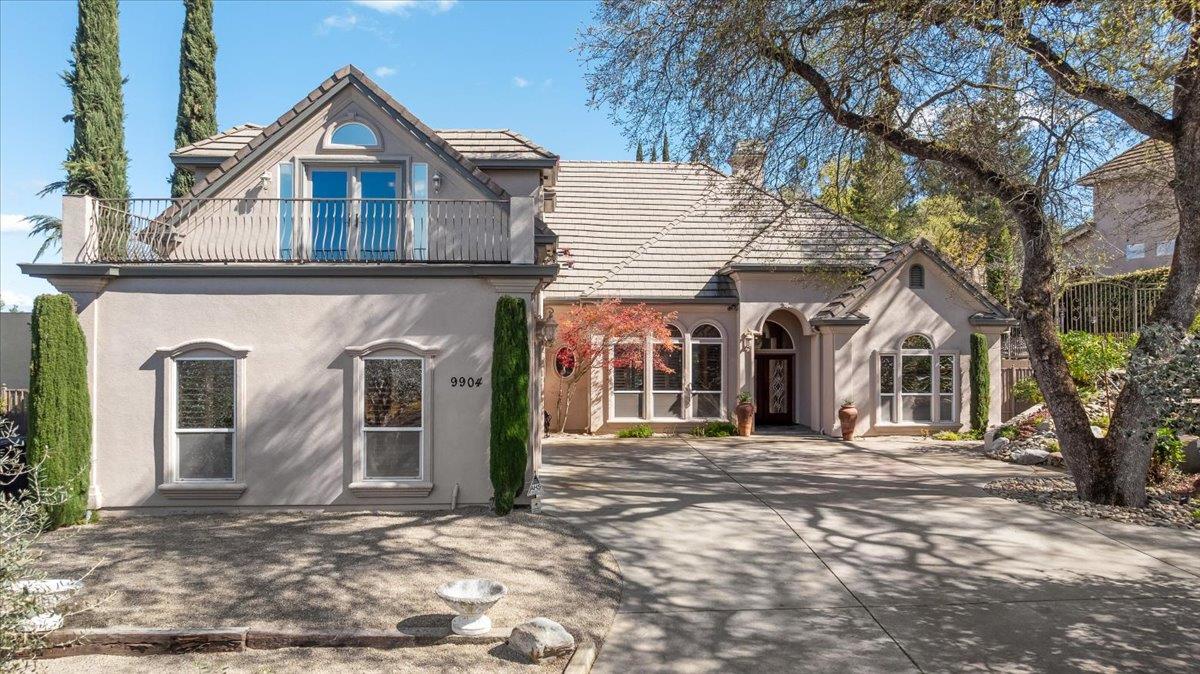 9904 Fox Borough Dr, Oakdale, CA 95361