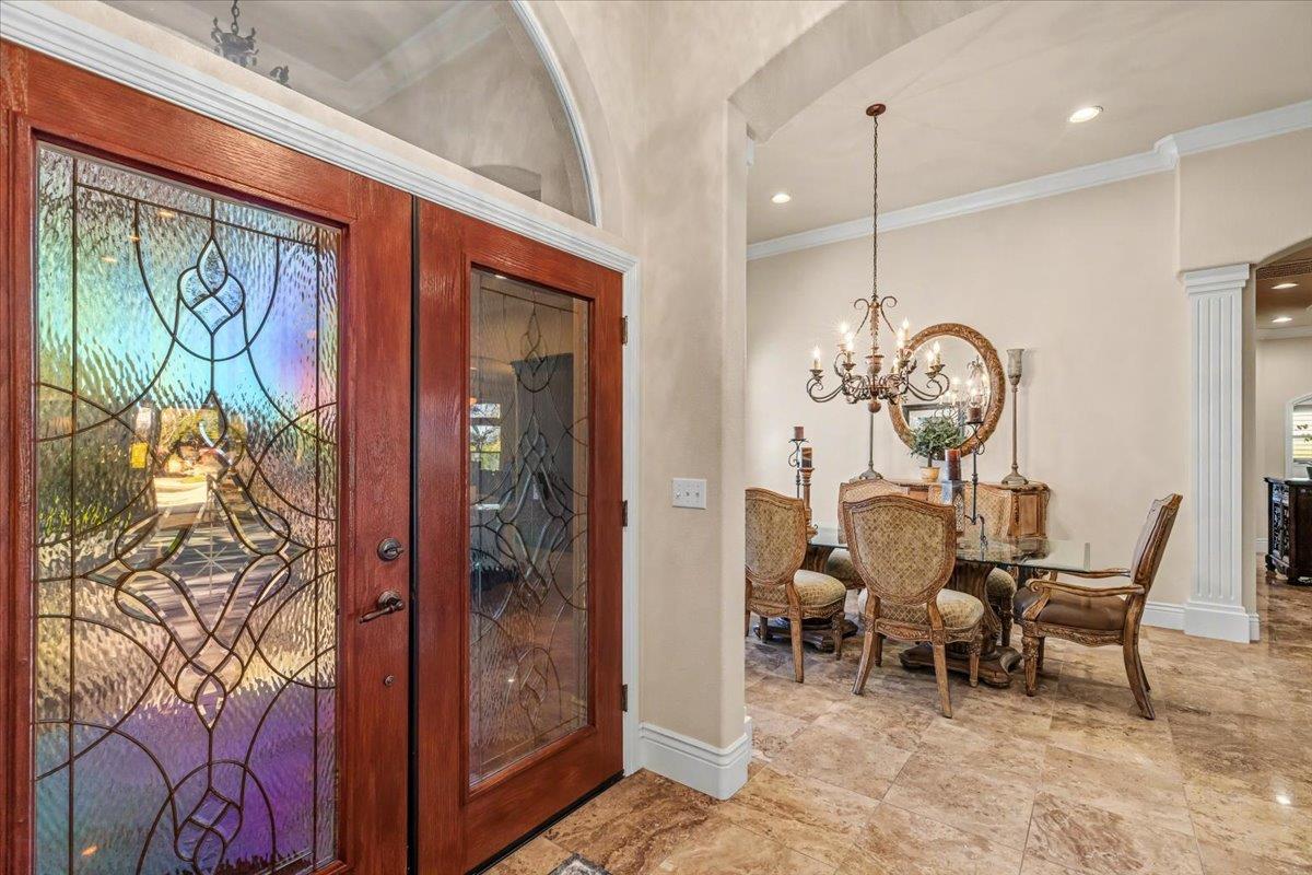 9904 Fox Borough Dr, Oakdale, CA 95361