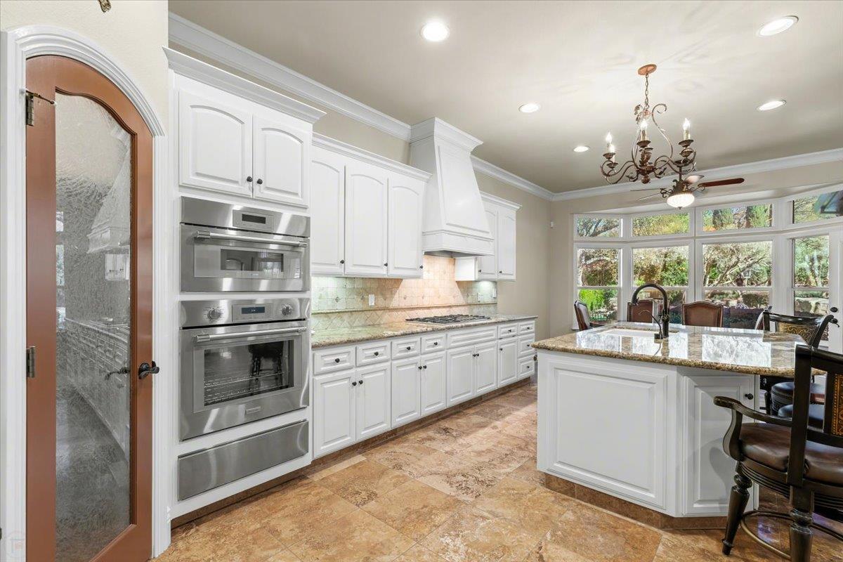 9904 Fox Borough Dr, Oakdale, CA 95361