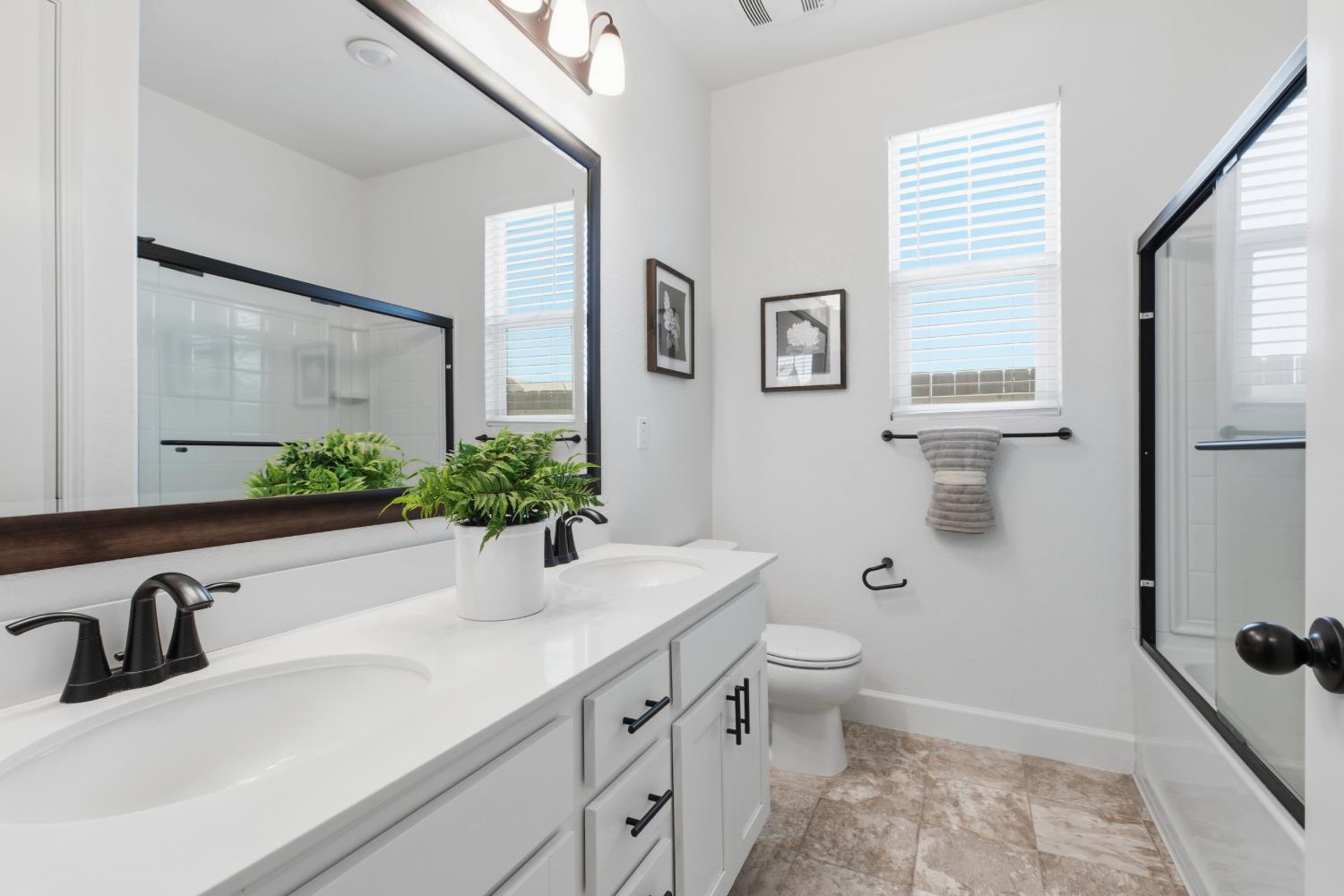 1777 Townsend Ave, Manteca, CA 95337