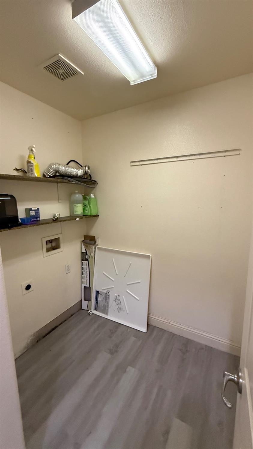 1416 San Rafael St, Los Banos, CA 93635