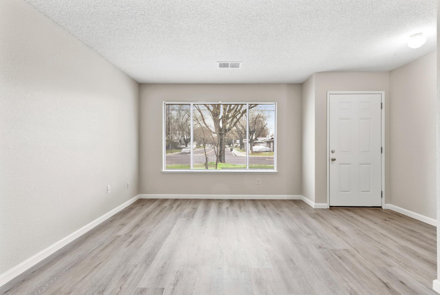 1617 Rose Ave, Modesto, CA 95355