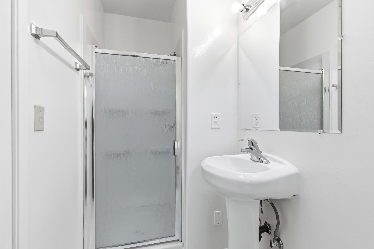 412 Kavanagh Ave, Modesto, CA 95350