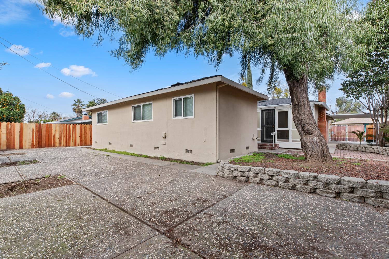 412 Kavanagh Ave, Modesto, CA 95350