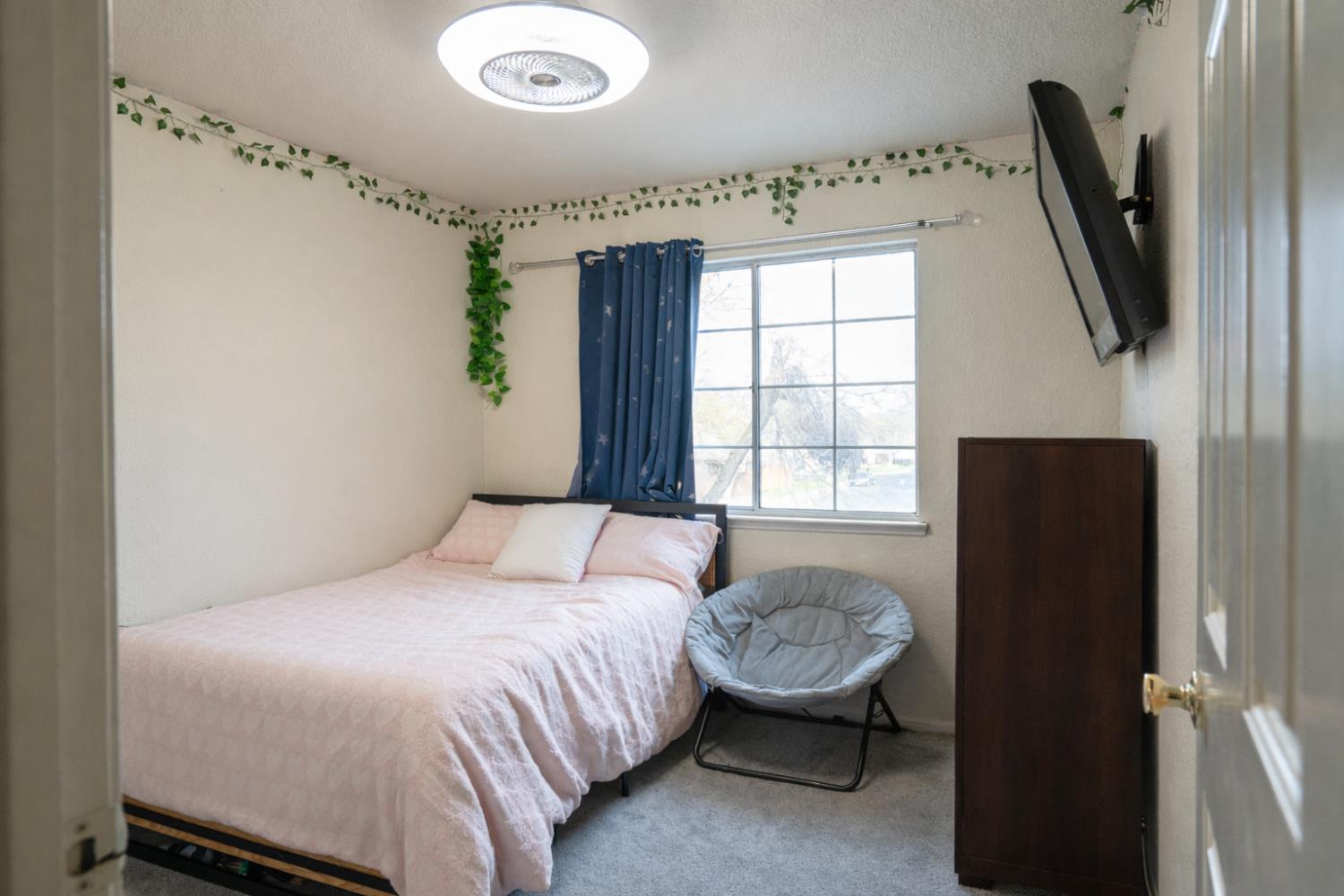 913 Jayhawk Way, Modesto, CA 95358