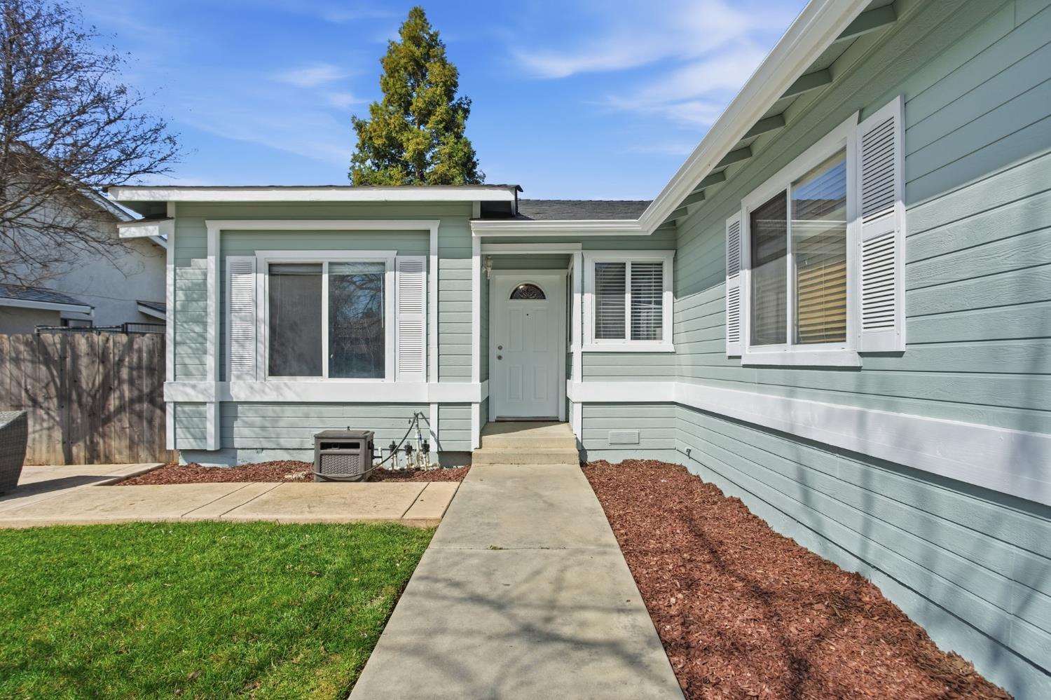 147 Ivy Ave, Patterson, CA 95363