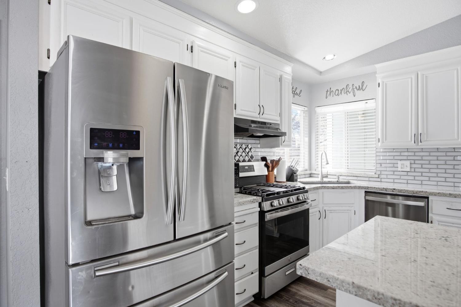 147 Ivy Ave, Patterson, CA 95363